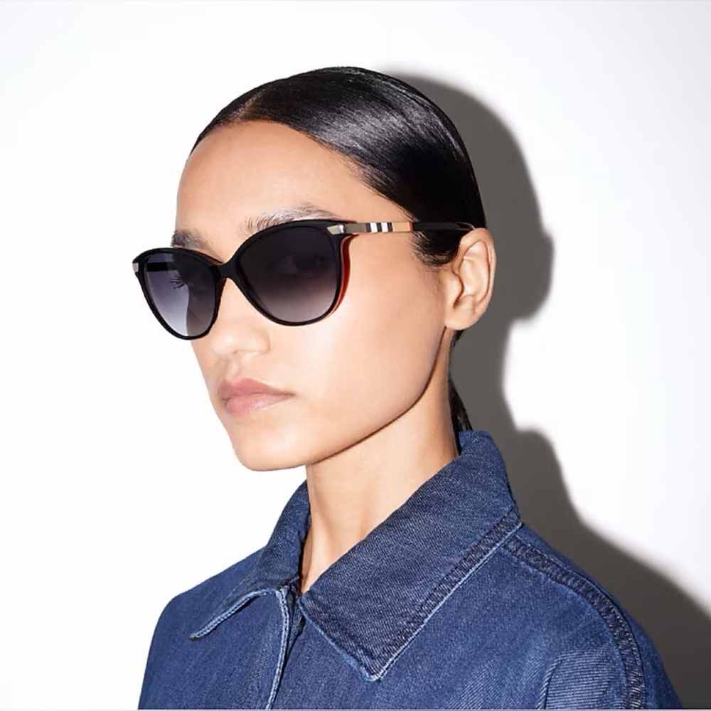 Burberry Black Sunglasses - Picture 12 of 12